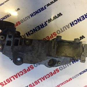 VAUXHALL NISSAN RENAULT 2.0 DCI CDTI VAN - CAR ALTERNATOR BRACKET ENGINE 2005-15