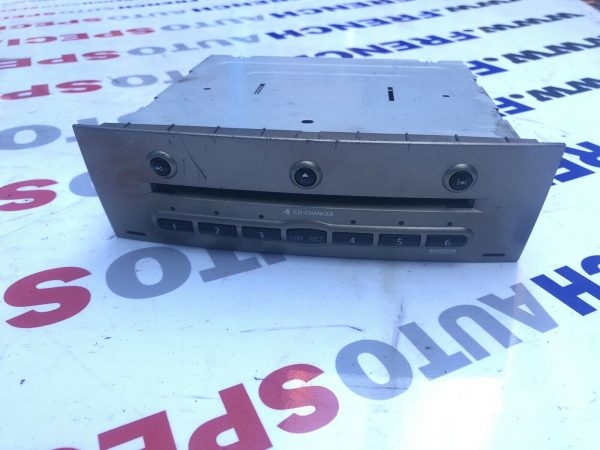 RENAULT SCENIC & MEGANE CD MULTI CHANGER MK2 2002-09 BLACK 8200505121 BEIGE