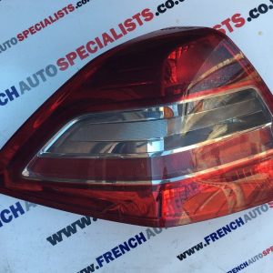 RENAULT MEGANE II PASSENGER NEARSIDE REAR TAIL LIGHT SALOON 2005-08 FACELIFT