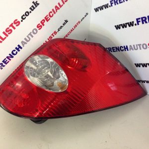 RENAULT LAGUNA II DRIVERS SIDE O/S REAR TAIL LIGHT ESTATE 2001-05 SPORT TOURER